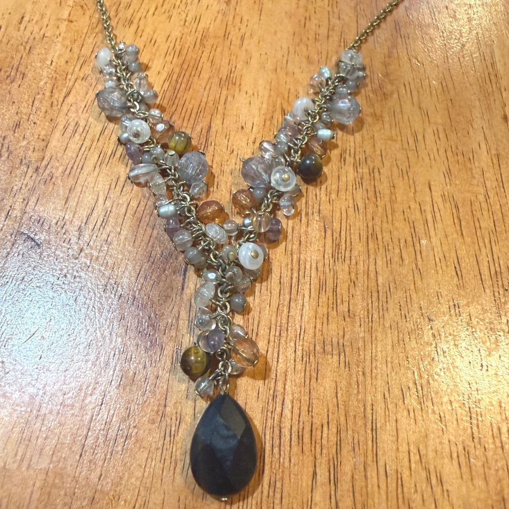 Avon Vintage Beaded Cluster Bib Necklace Black Teardrop Gold Tone 16 Inch Boho